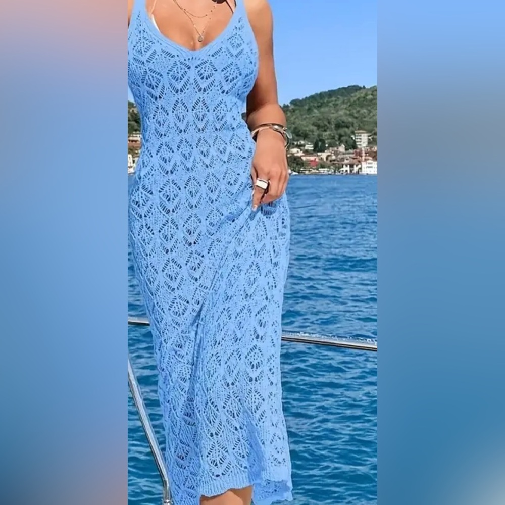 Blue crocheted beach dress - Picture 3 of 3